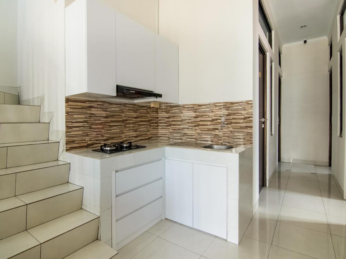 Oyo 3824 Columbus Residence J1 Telukjambe Екстериор снимка