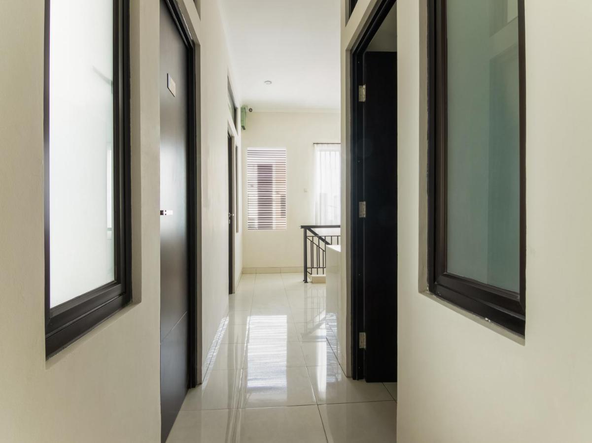 Oyo 3824 Columbus Residence J1 Telukjambe Екстериор снимка