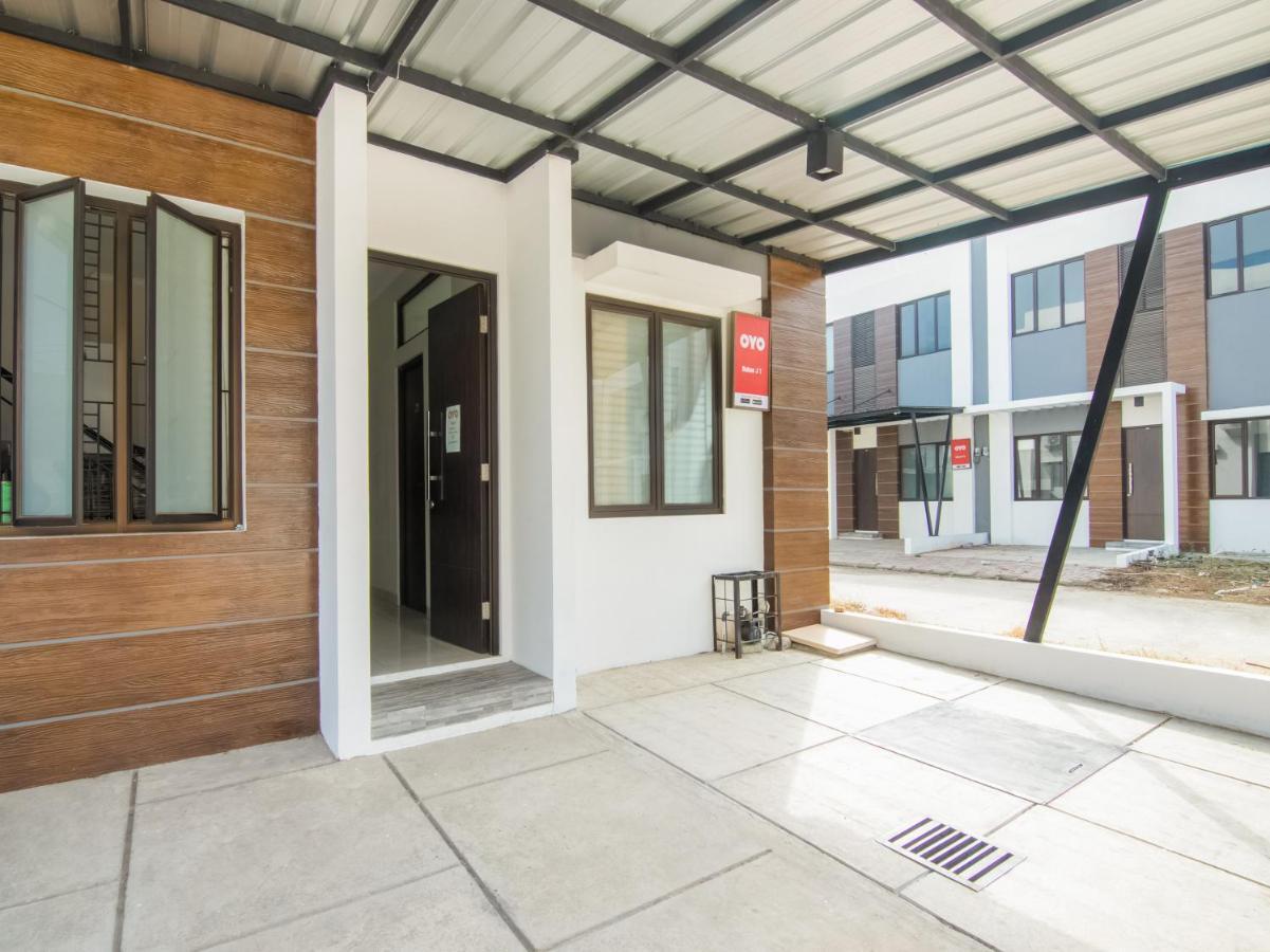 Oyo 3824 Columbus Residence J1 Telukjambe Екстериор снимка