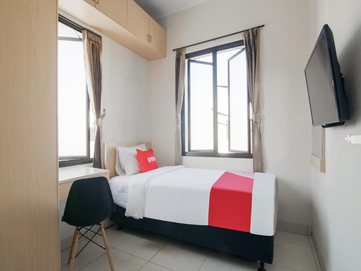 Oyo 3824 Columbus Residence J1 Telukjambe Екстериор снимка